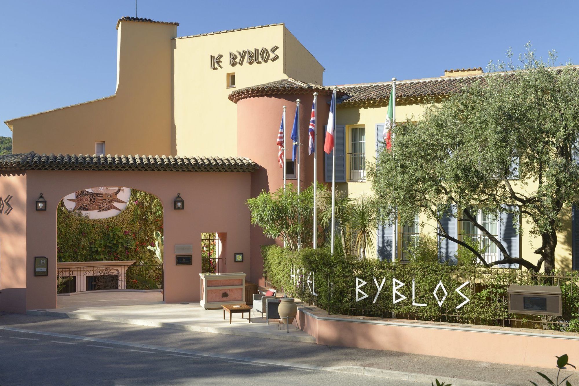 Hotel Byblos Saint-Tropez Servis gambar